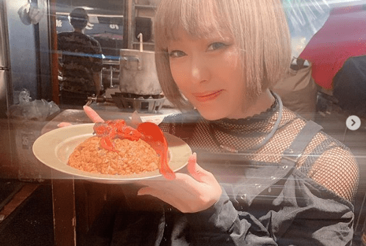 亜かまる