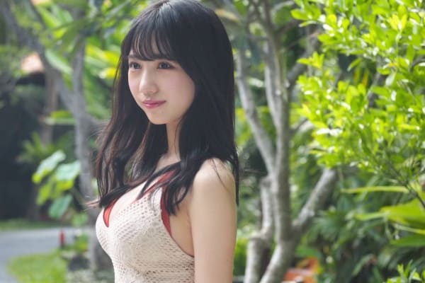 横野すみれ